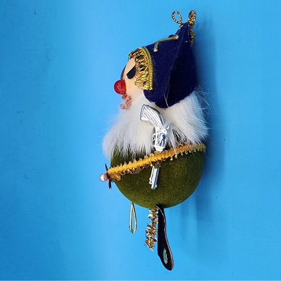 Vintage Pirate Ornament Peg Leg Eye Patch Black Hat Flocked 1960s from Japan - Picture 4 of 10